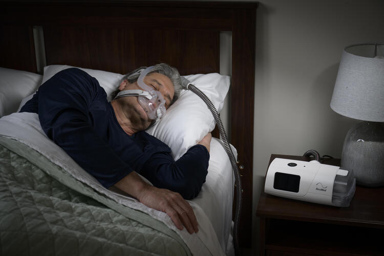 Best Positions for Sleep Apnea Featured